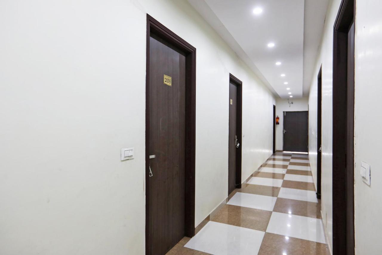 Oyo 48501 Dayal Regency Hotel Hapur Eksteriør billede