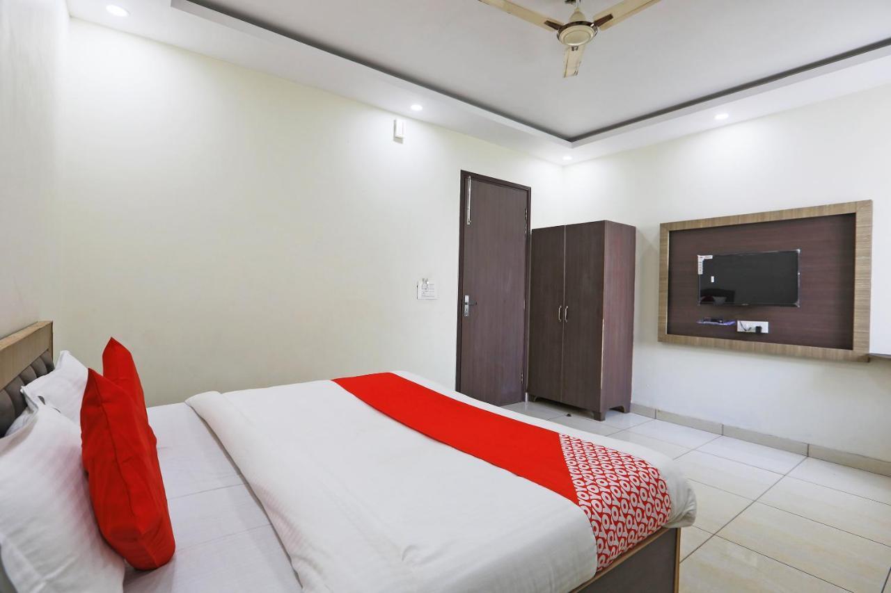 Oyo 48501 Dayal Regency Hotel Hapur Eksteriør billede